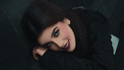 Gorsetowe sukienki gotyckie – jak podkreślić talię i dodać sylwetce wyrazistości?