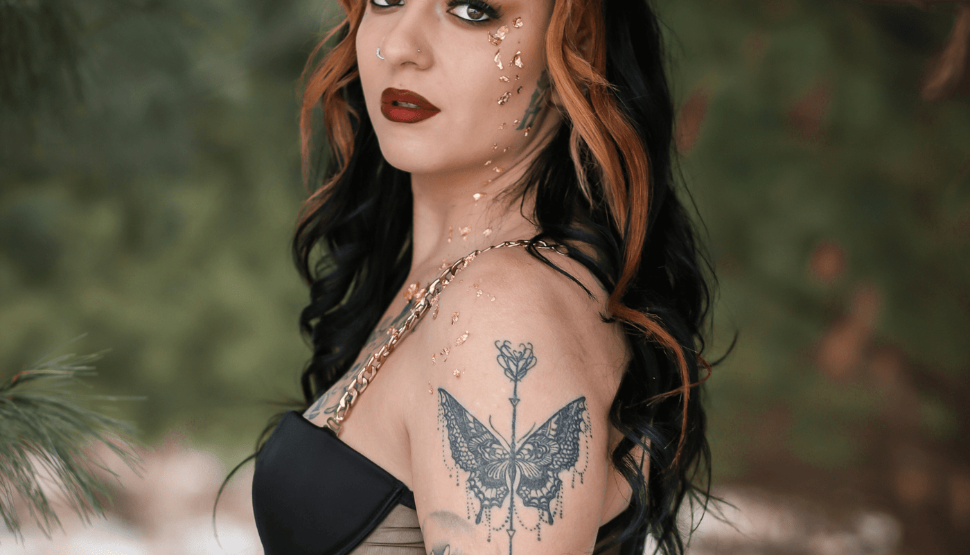 Płaszcze gotyckie damskie: historia, stylizacje i inspiracje na każdą okazję - Castle Gothic